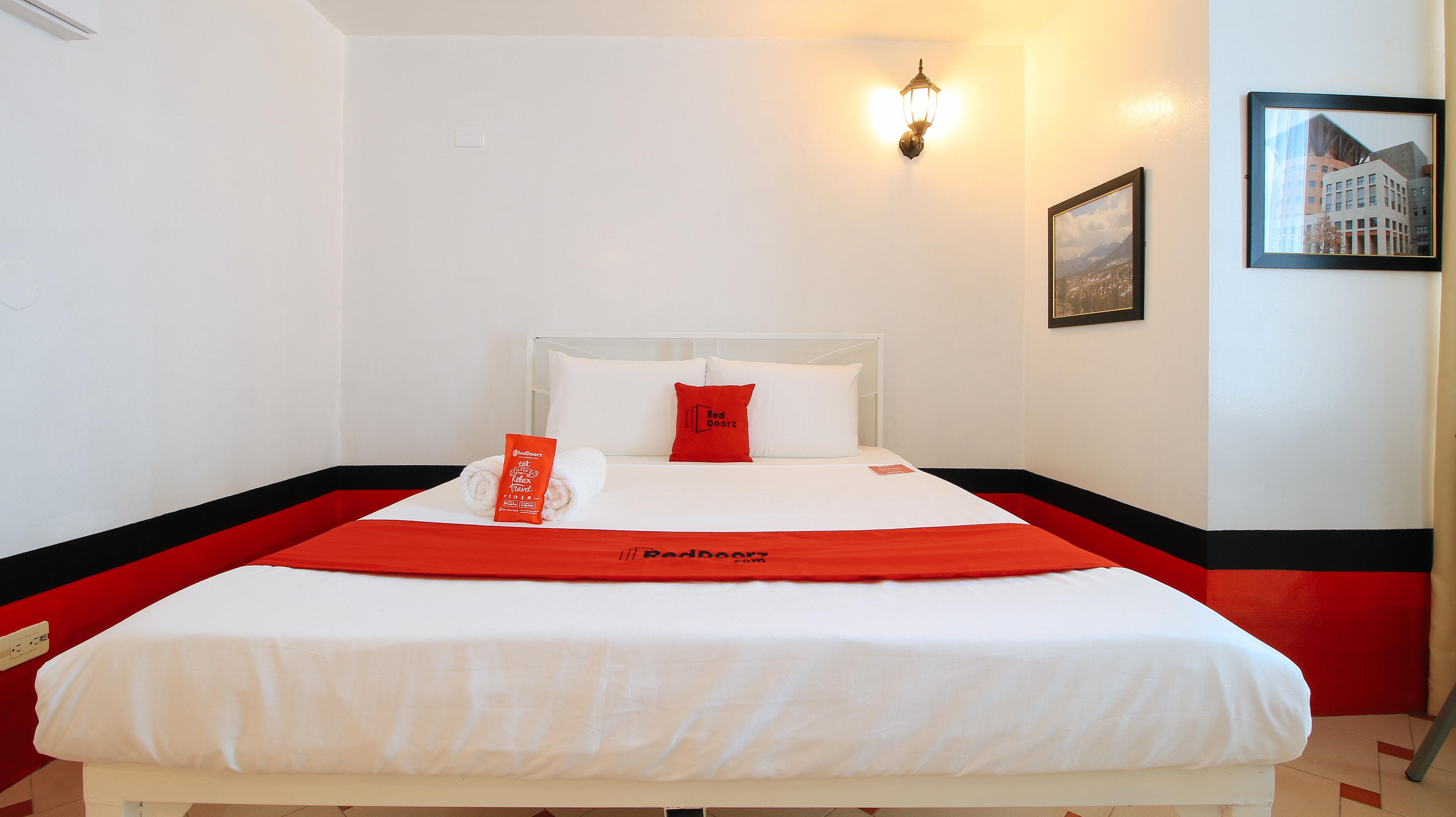 Reddoorz At The Providence Tower Hotel Manila Exterior foto
