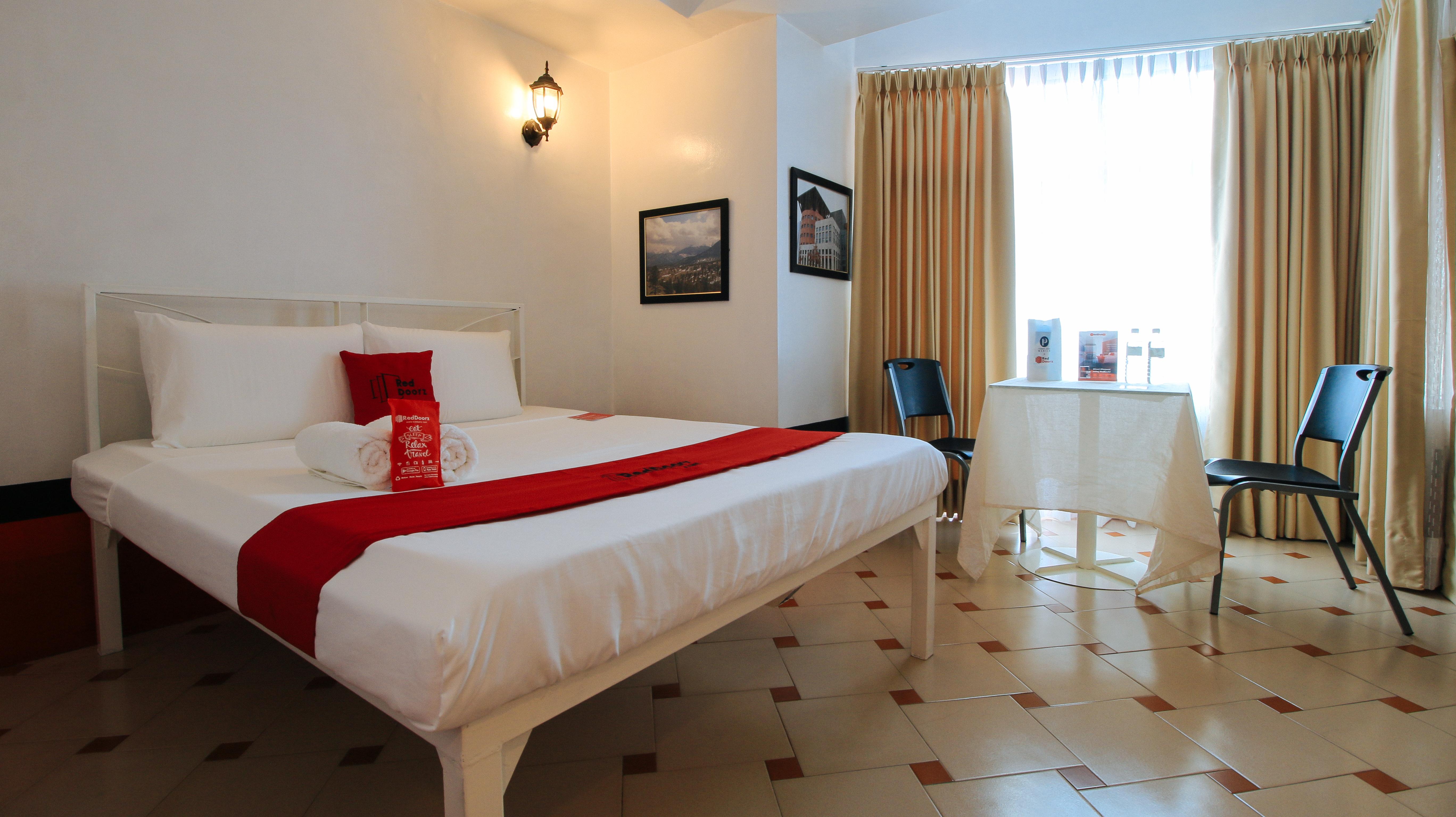 Reddoorz At The Providence Tower Hotel Manila Exterior foto