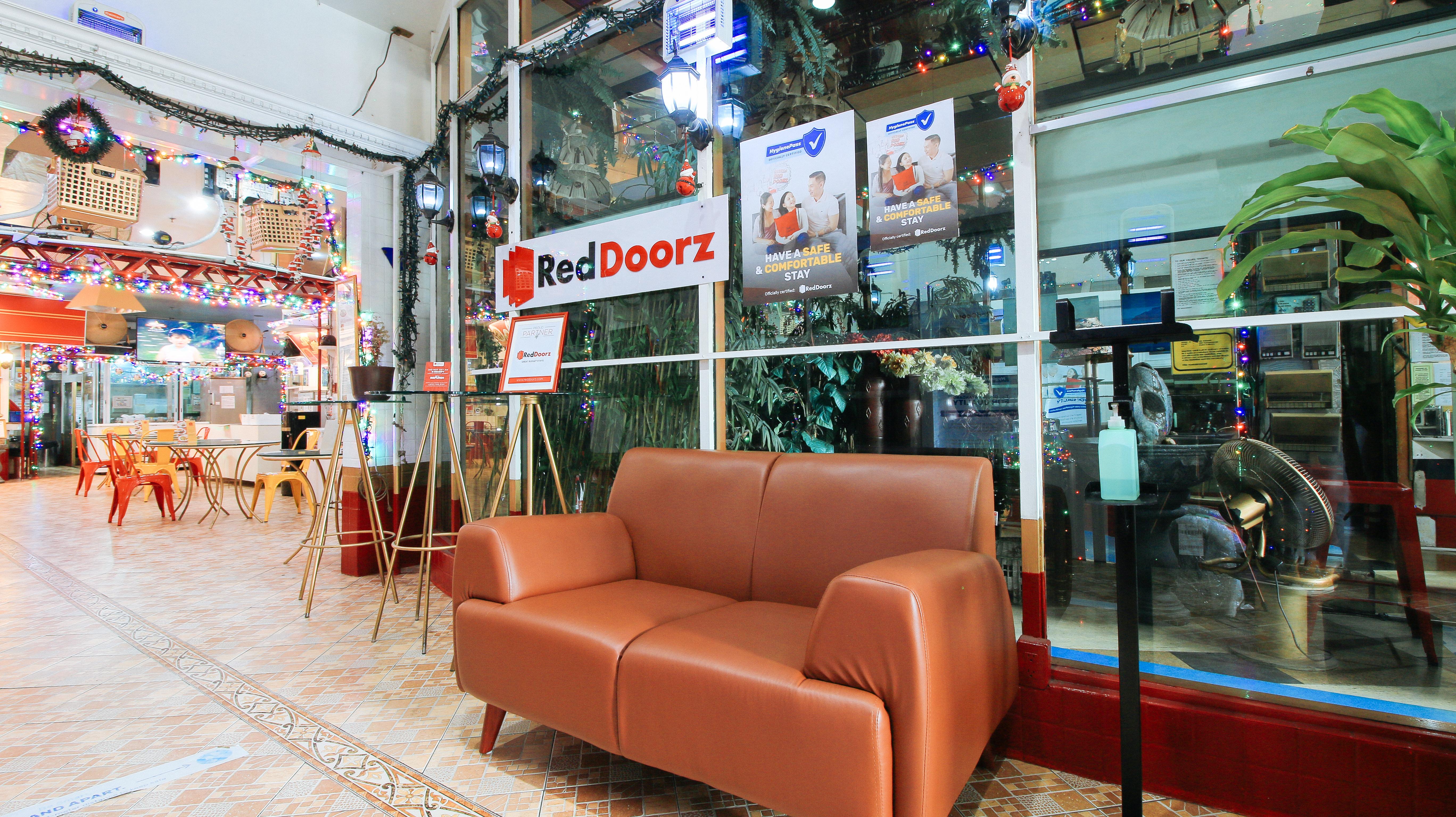 Reddoorz At The Providence Tower Hotel Manila Exterior foto